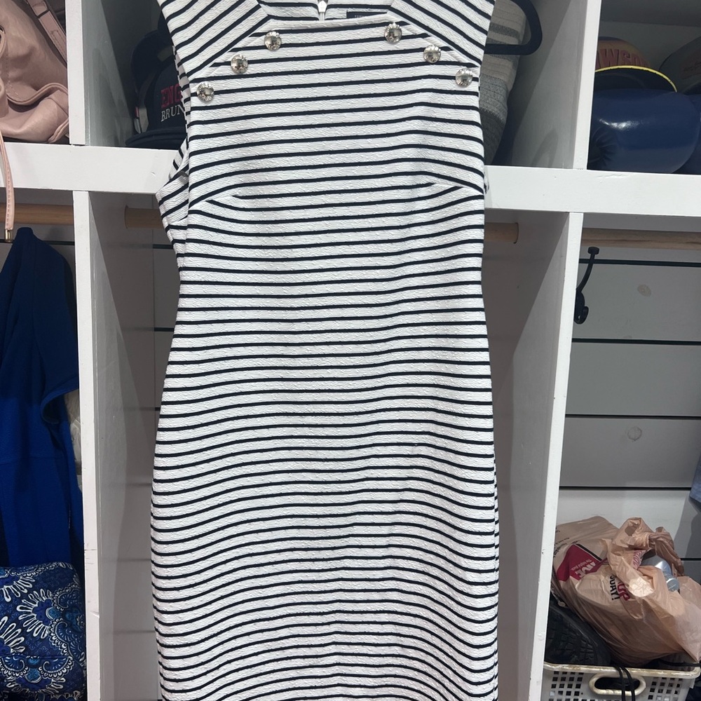 Tommy Hilfiger Black and White Sleeveless Sheath Dress
